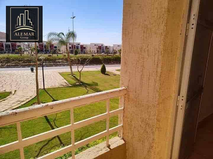 2 d241ddc1-f5a0-4a49-8f46-743c3fd05f8b. jpg