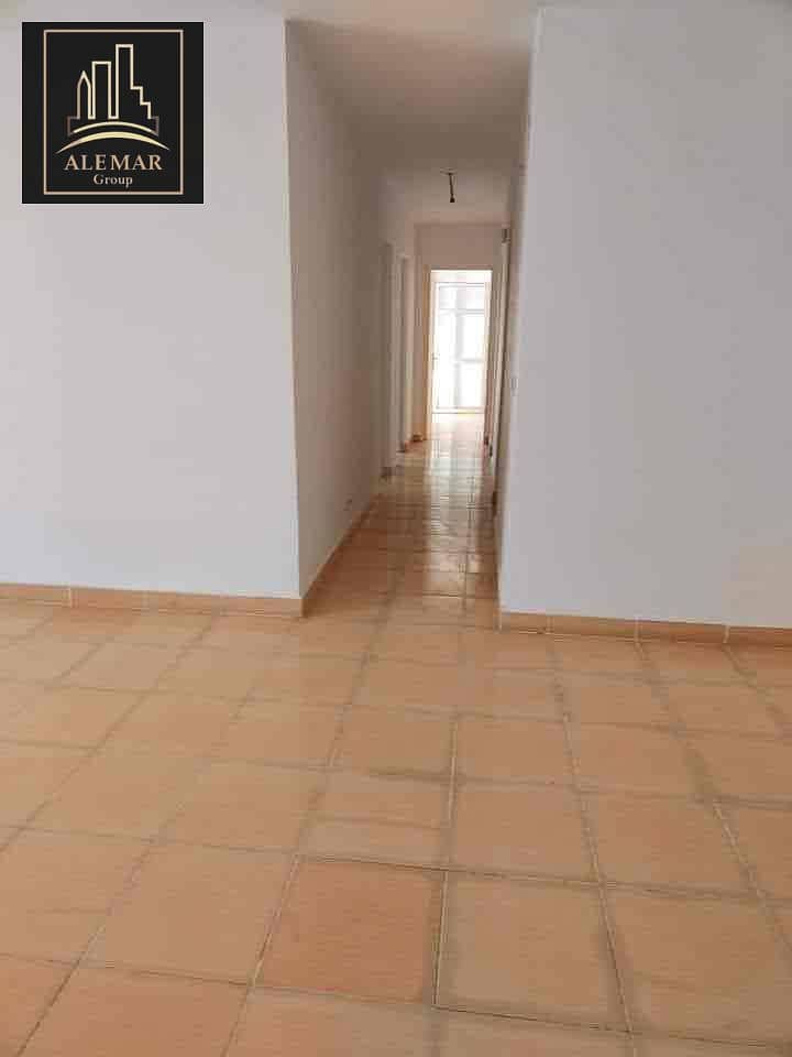 4 8959a213-0323-4264-800d-03ce1bffd3d5. jpg