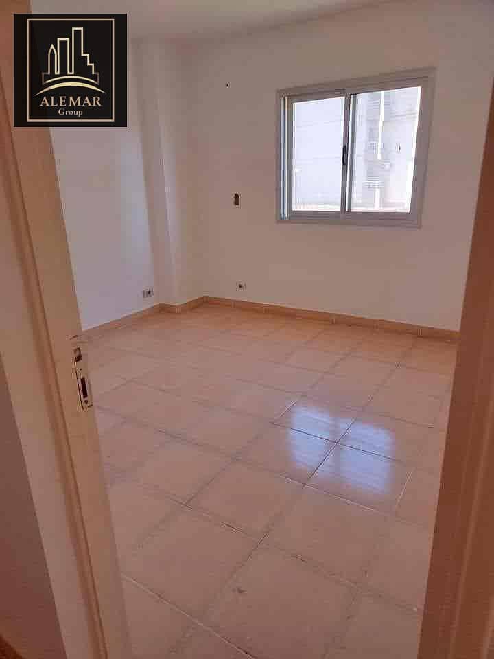 6 ced1f853-2478-490b-9222-acdbcba5c1c1. jpg