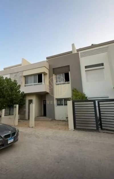 4 Bedroom Townhouse for Sale in New Cairo, Cairo - WhatsApp Image 2025-03-07 at 08.52. 43_1edc85b9. jpg