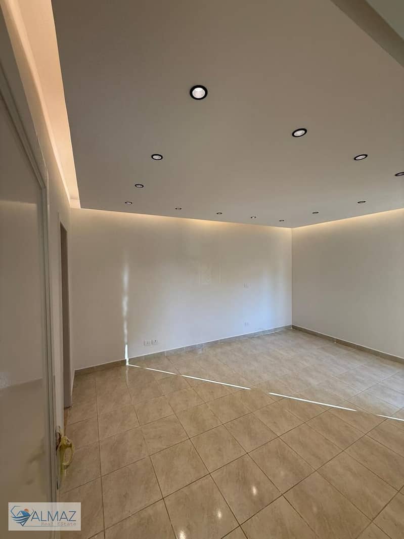 4 WhatsApp Image 2025-10-19 at 4.42. 39 PM. jpeg