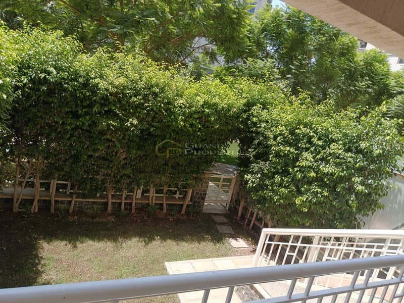 4 e0a4802e-3ef8-415e-ae29-cc1036ca9ecd. jpg