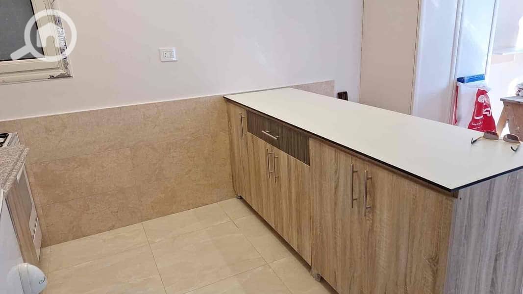 8 d370700c-44e5-4ebd-bcf9-c2d9f89962f3. jpg