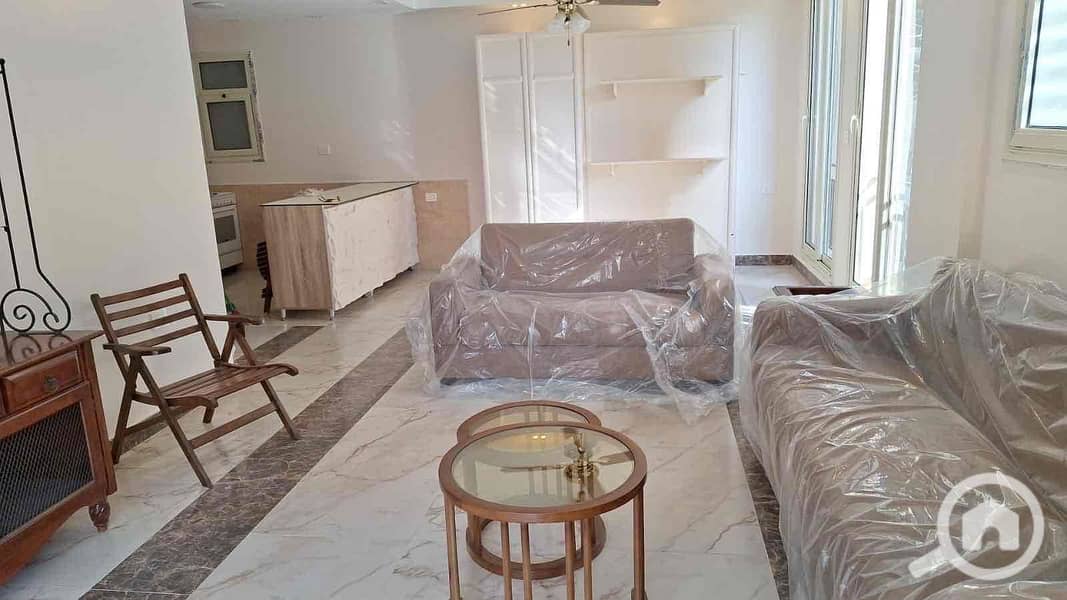 10 4b6b33e6-9514-4011-927c-4e3b30dc150d. jpg