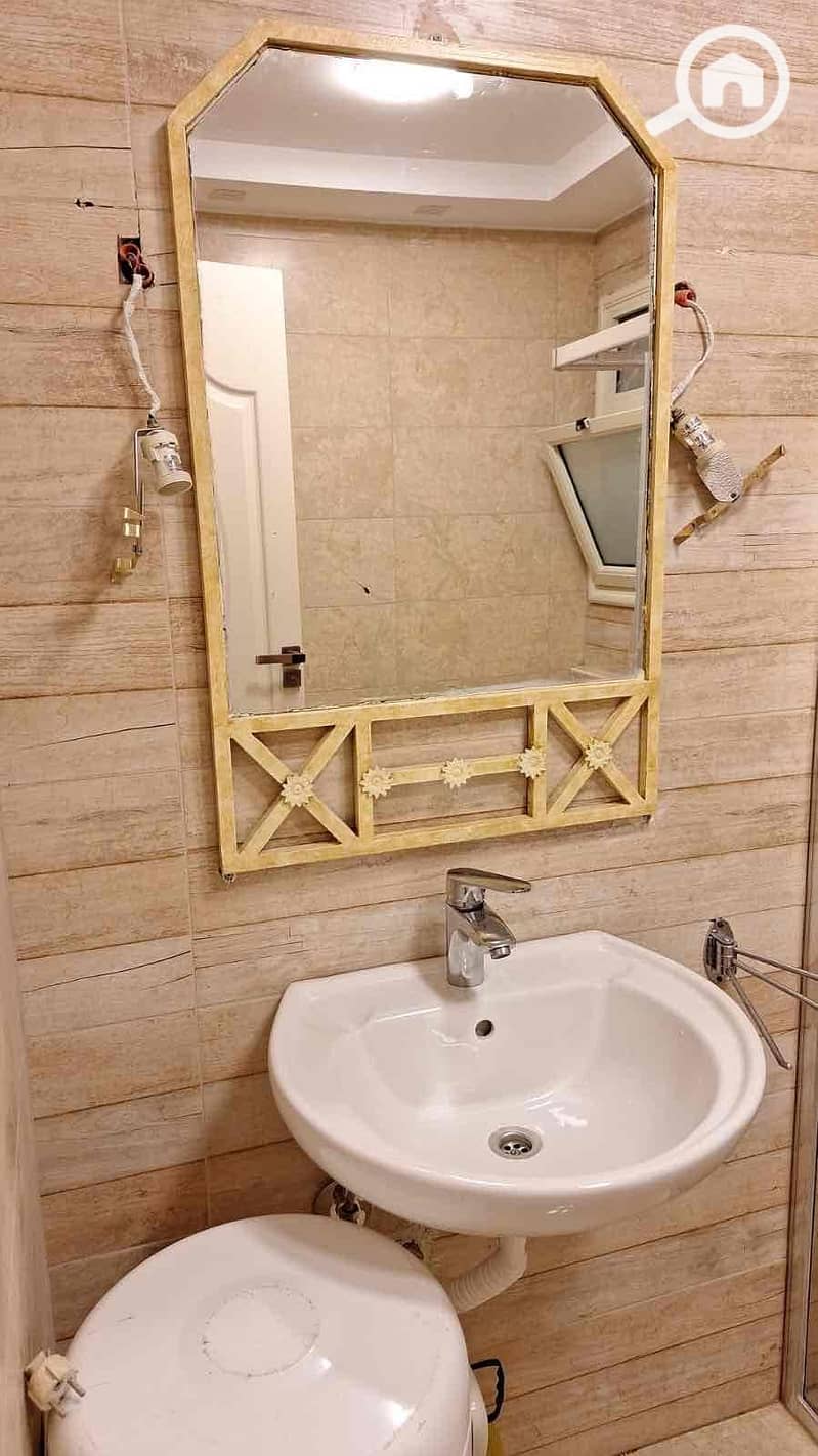 12 85e99c3c-1225-4e69-a53d-06991c1698a7. jpg