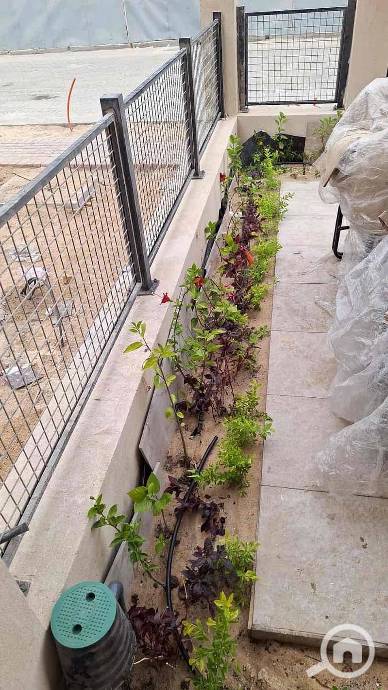 15 e7b2cf2e-ce86-4031-a7aa-87e442126b53. jpg