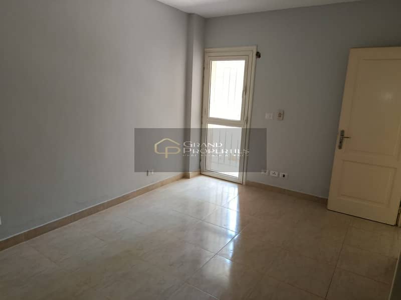 8 966a5581-92a9-44a0-8a45-841659ea13f7. jpg