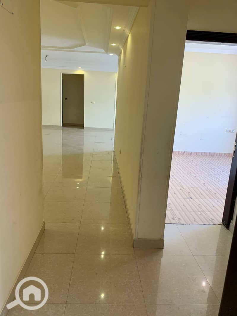 4 WhatsApp Image 2025-10-19 at 19.32. 14_aef1bda8. jpg