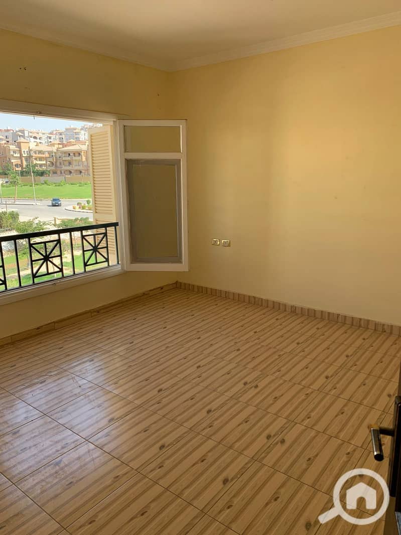 5 WhatsApp Image 2025-10-19 at 19.32. 16_71f49dd0. jpg