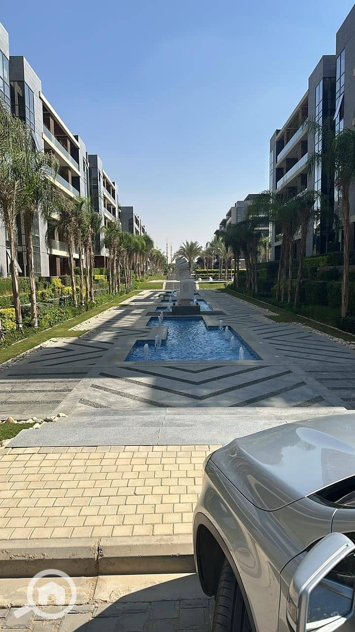 10 8f423c99-5242-436b-a741-db30fb57f670. jpg