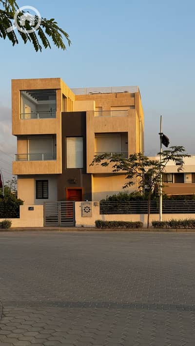 6 Bedroom Villa for Sale in Sheikh Zayed, Giza - 35374c3d-4bb7-4468-b095-94fbf3a8edf4. jpg