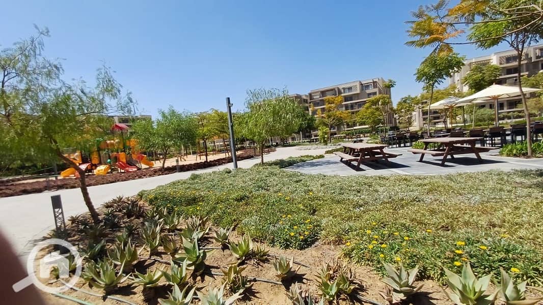 9 eaf199e1-b4e1-4d9d-aba3-e4ea5d8d311f (1). jpg