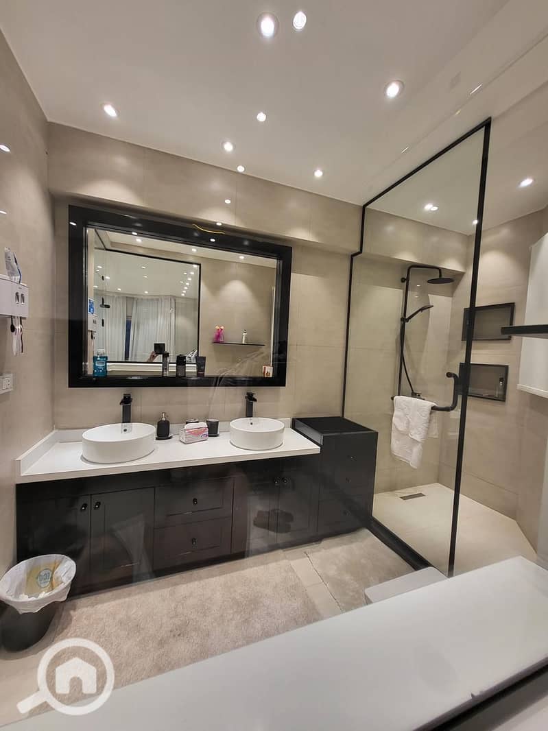 8 501bfead-0cde-4ab1-89de-0870691bf8b0. jpg