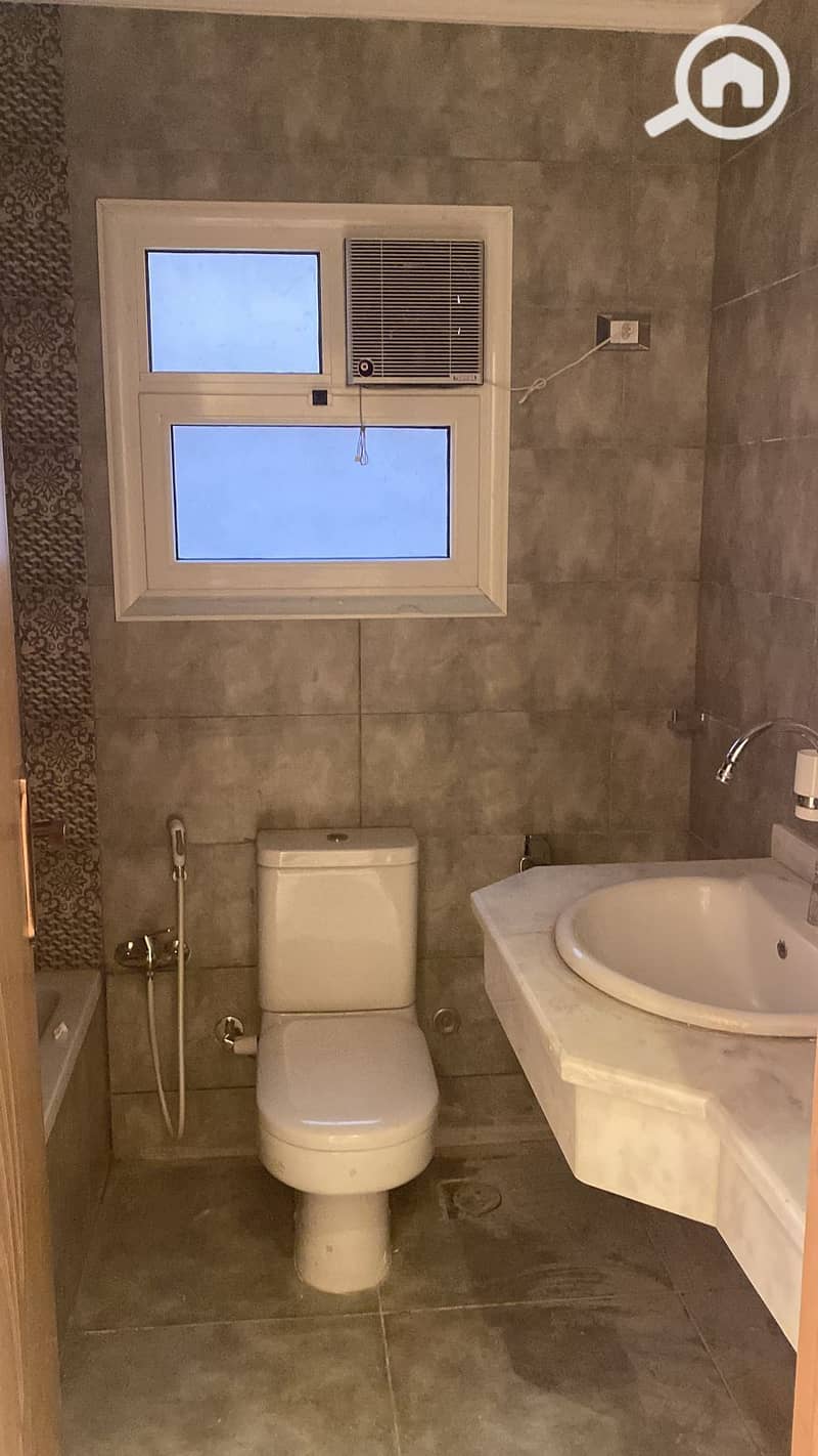 8 IMG-20250921-WA0114(1). jpg