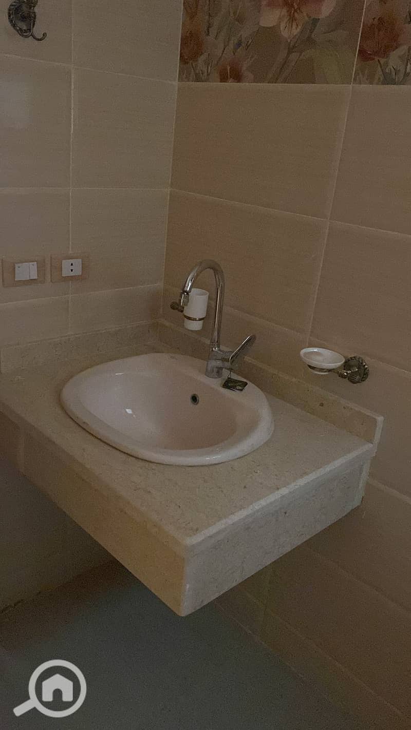 10 IMG-20250921-WA0100(1). jpg