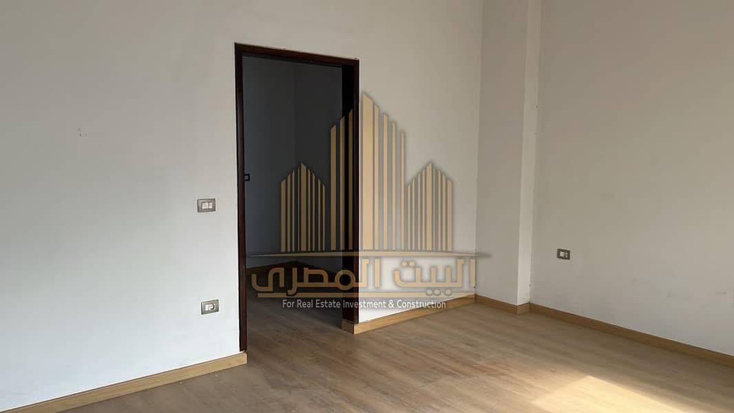 3 U909809 (39). jpeg