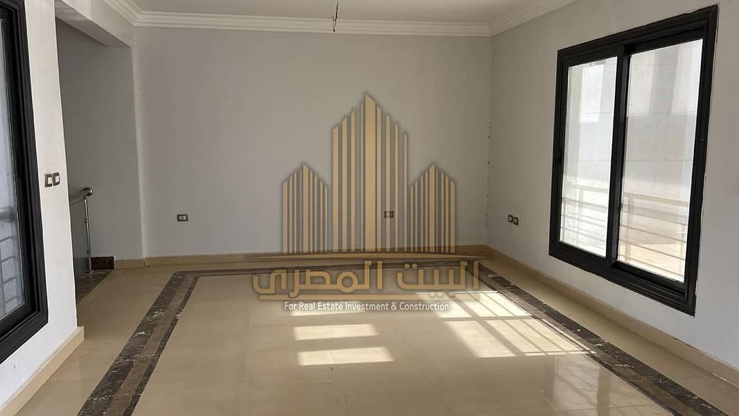 6 U909809 (16). jpeg