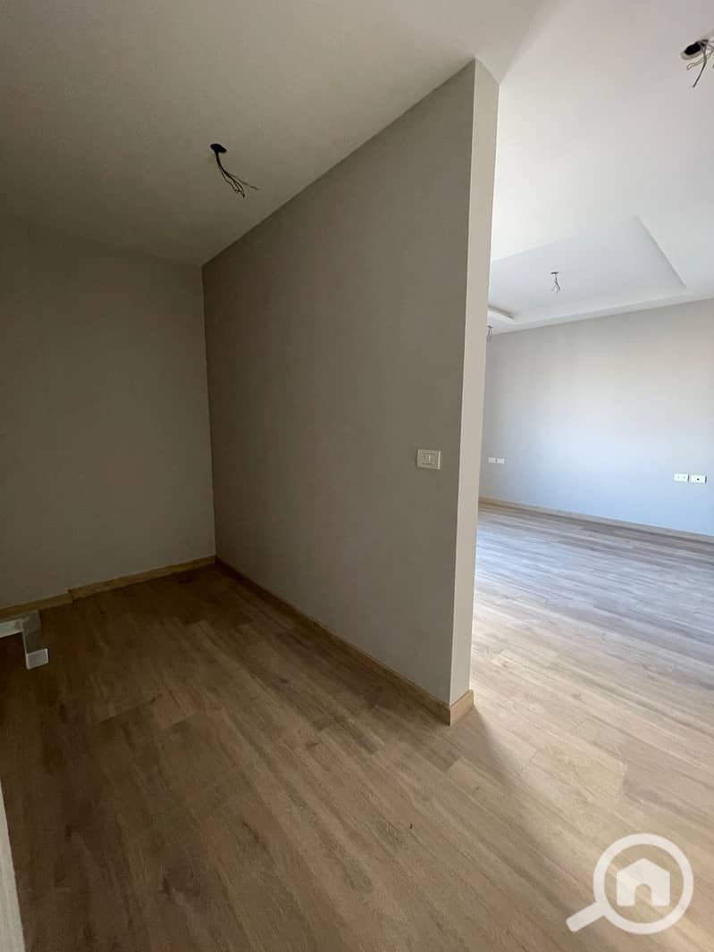 9 a2fae756-6c29-4fe5-8f81-0bff9753550c. jpg