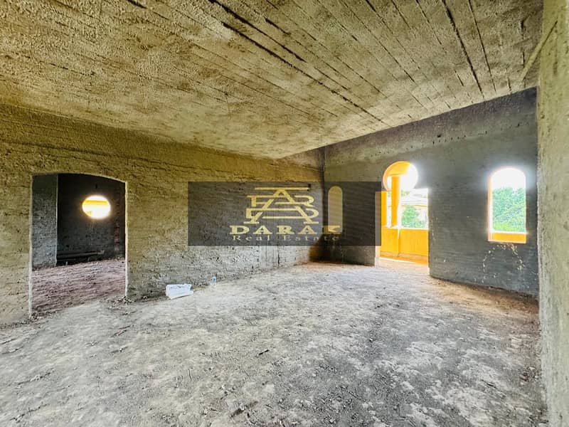 6 WhatsApp Image 2025-10-05 at 12.51. 36_e21af956. jpg