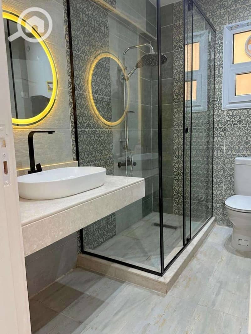 9 WhatsApp Image 2025-10-16 at 00.46. 45_cca463c4. jpg