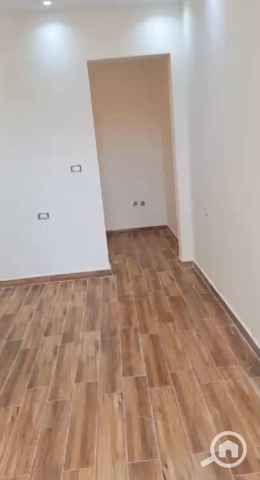 2 WhatsApp Image 2025-10-19 at 22.28. 50_53022067. jpg