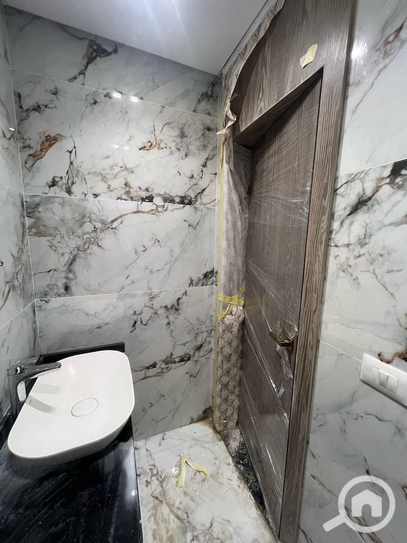 10 dfd863ec-6a4b-4161-904b-8f655a75277b. jpeg