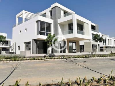 5 Bedroom Villa for Sale in 6th of October, Giza - 560672087_25017224361298771_2708793706853102112_n. jpg
