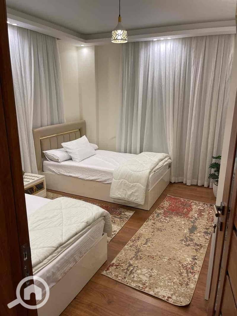 11 90f205de-38f2-4abc-a5d0-9df72caf7d23. jpg