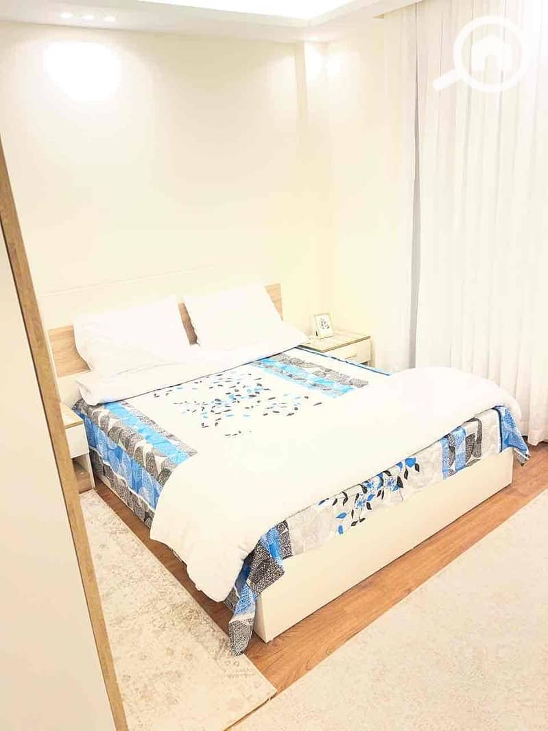 12 b22dce16-c6de-4131-add2-abcffbead667. jpg