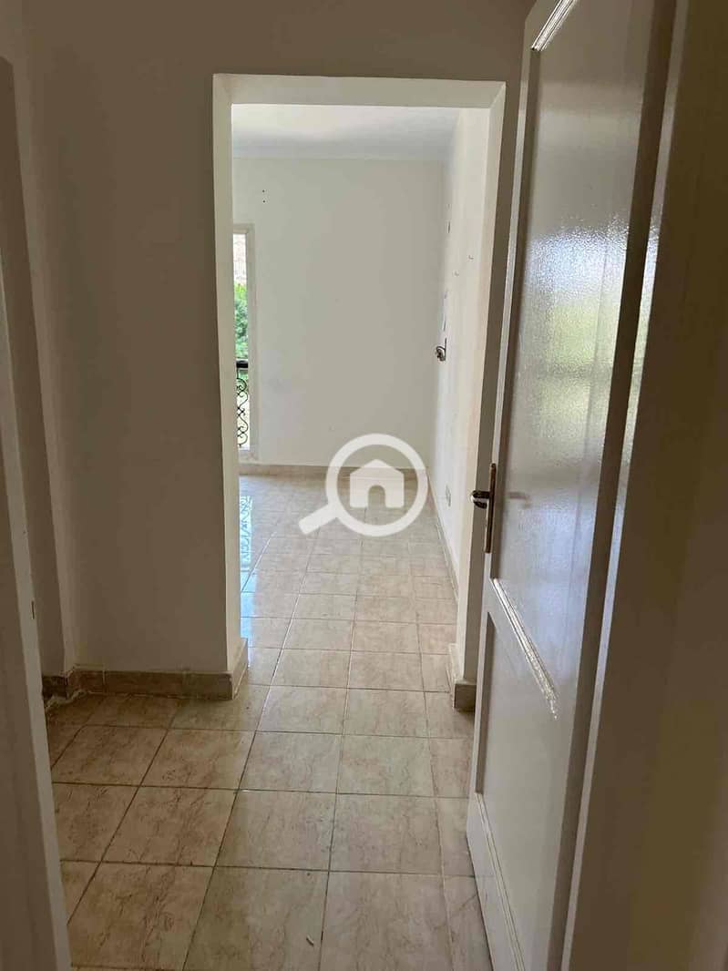 5 81118945-2eac-4420-9a4c-b0faa29cca96. jpg