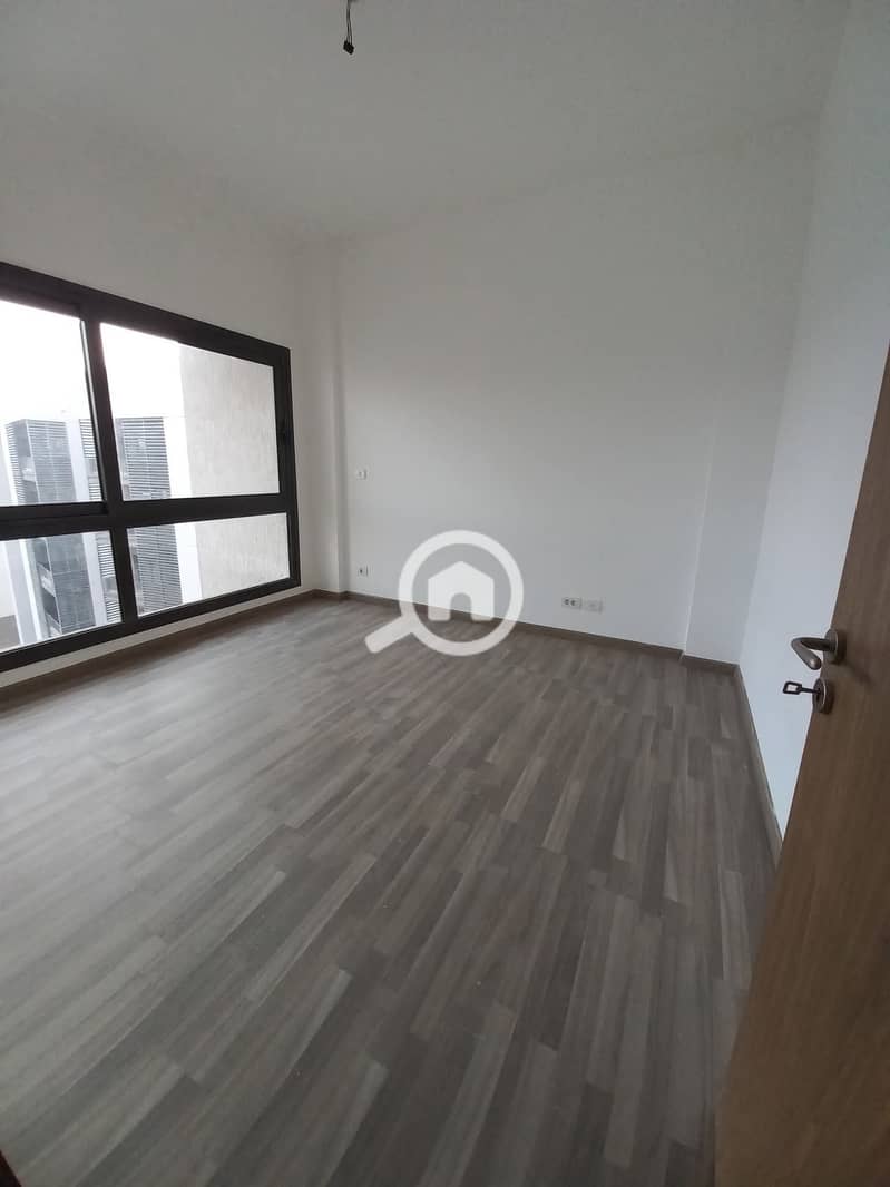 8 ba8e25db-0bb8-4562-87fb-1df65db435d9. jpg