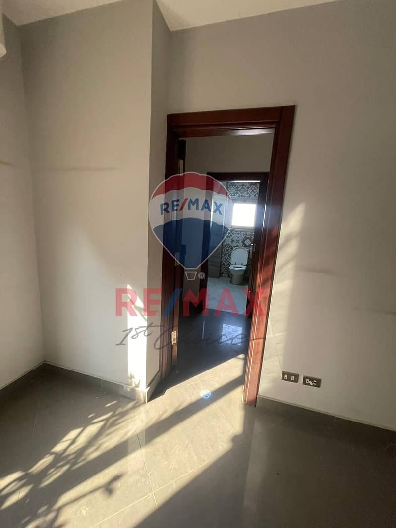 16 WhatsApp Image 2025-10-20 at 3.00. 47 PM (2). jpeg