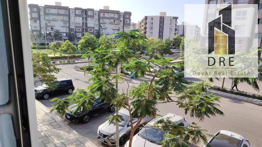 8 2d795425-e97f-445f-b712-f414747152dd. jpg