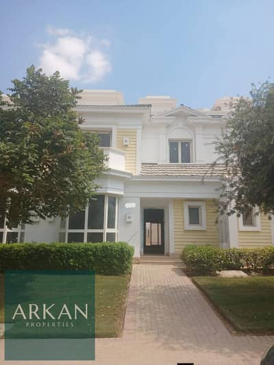 4 Bedroom Townhouse for Sale in 6th of October, Giza - 2c1fe47c-f6a9-4d63-8e2f-c93ec28f9921. jpg