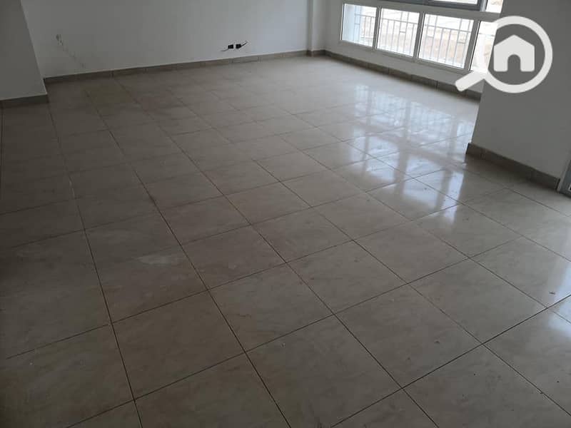 5 51429171_2326443557628987_8979753052214919168_n. jpg