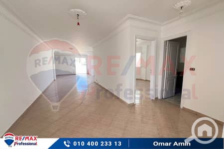 شقة 3 غرف نوم للبيع في سابا باشا، الإسكندرية - 01. jpg