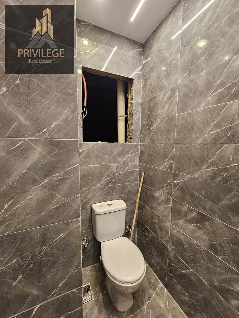 9 WhatsApp Image 2025-10-16 at 17.34. 47_962aed8c - Copy. jpg