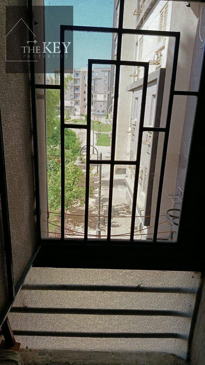 13 WhatsApp Image 2025-10-20 at 13.54. 11_98711936. jpg