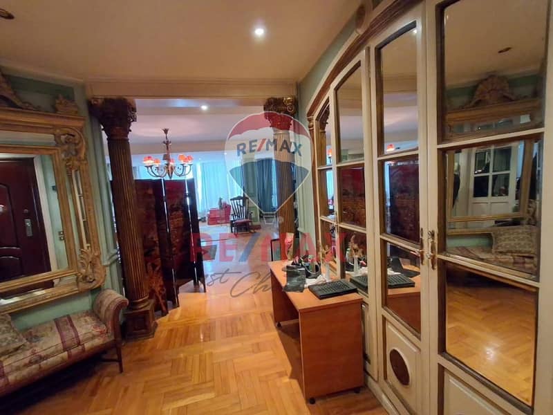 8 bd95bf30-7934-4109-9a67-0ff932ccb15a. jpeg