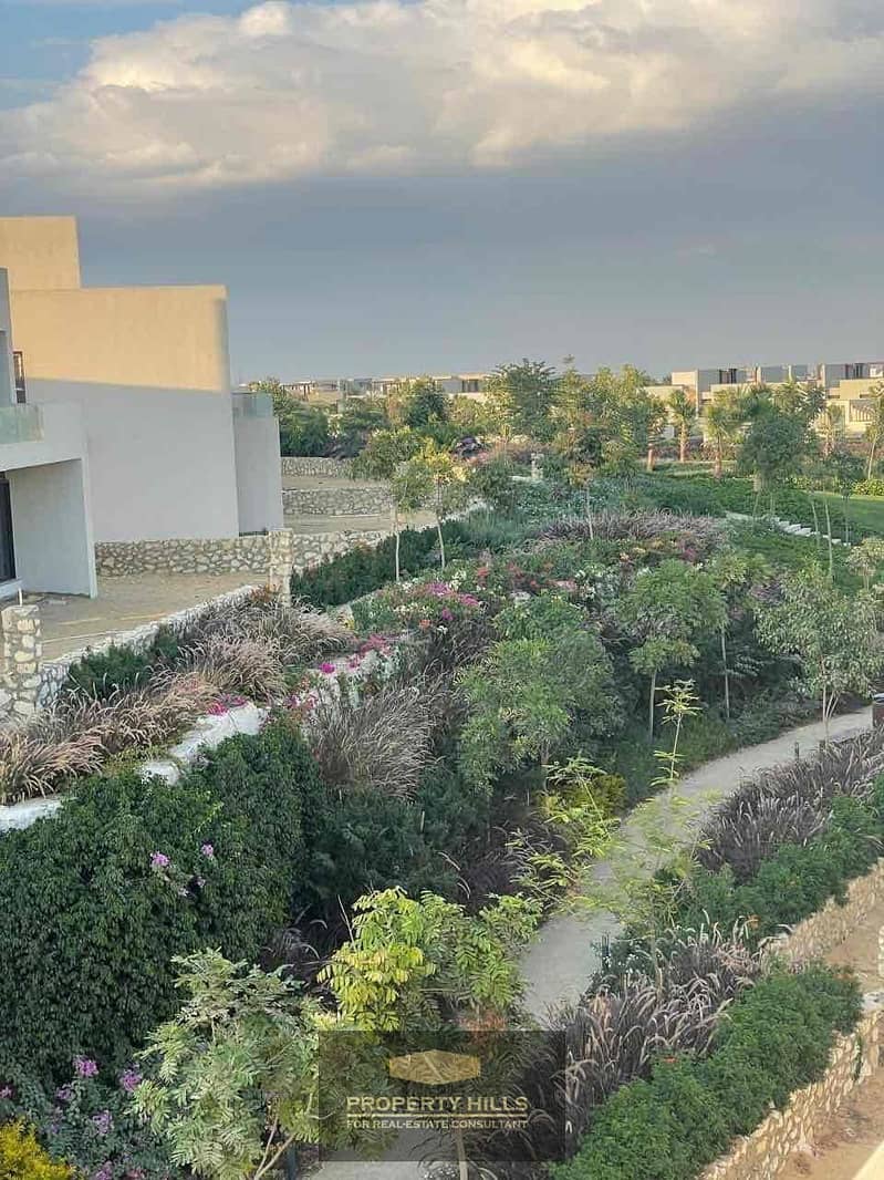 10 96eb477e-157e-47e1-b1c3-0e02bb624d75. jpg