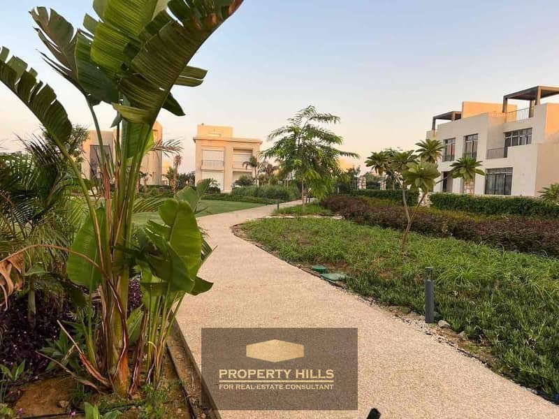 14 b46cb3d8-46d8-4d55-b8e8-e54c86193dbe. jpg