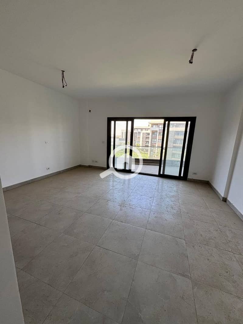 2 4e2b5aea-6166-492f-9e5d-326b871f476d. jpg