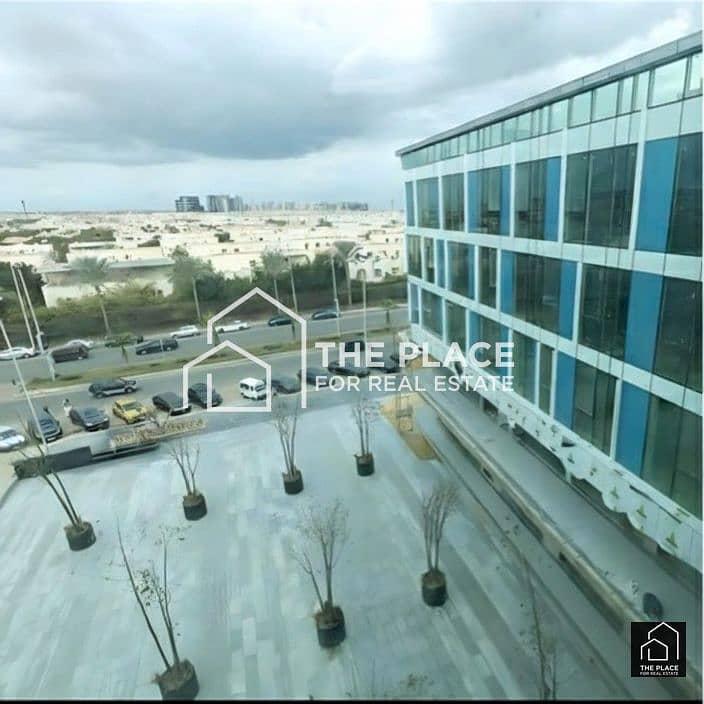 3 WhatsApp Image 2025-10-20 at 15.13. 05_f77c287f. jpg