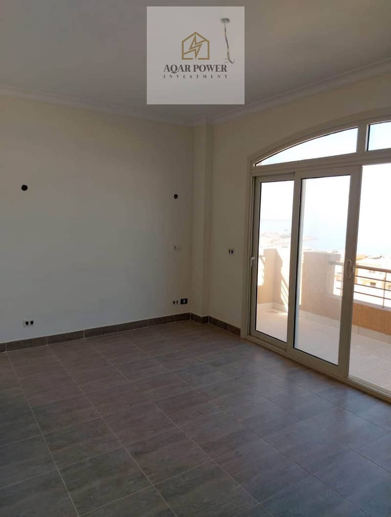 3 fefdf340-796c-485c-b31b-c25563276c53. jpeg