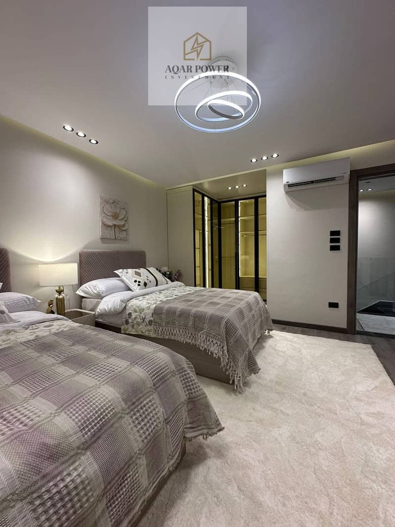 2 e64c2499-457b-4498-8b0e-a3d3be822a09. jpeg