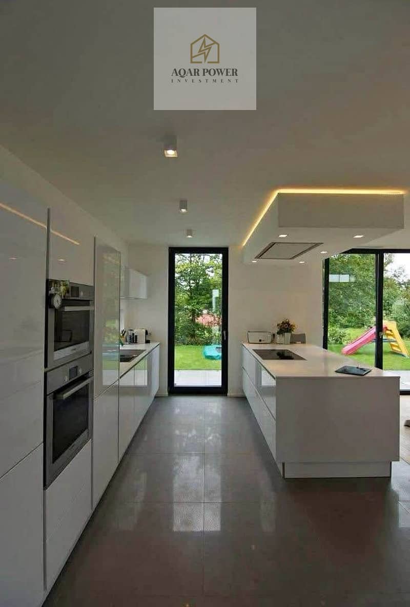 2 97313c5c-1b37-4934-b3f0-b0d481c83f4a. jpeg