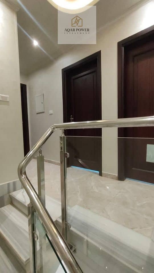 9 514190673_23892972277037401_4885569285176291954_n. jpg