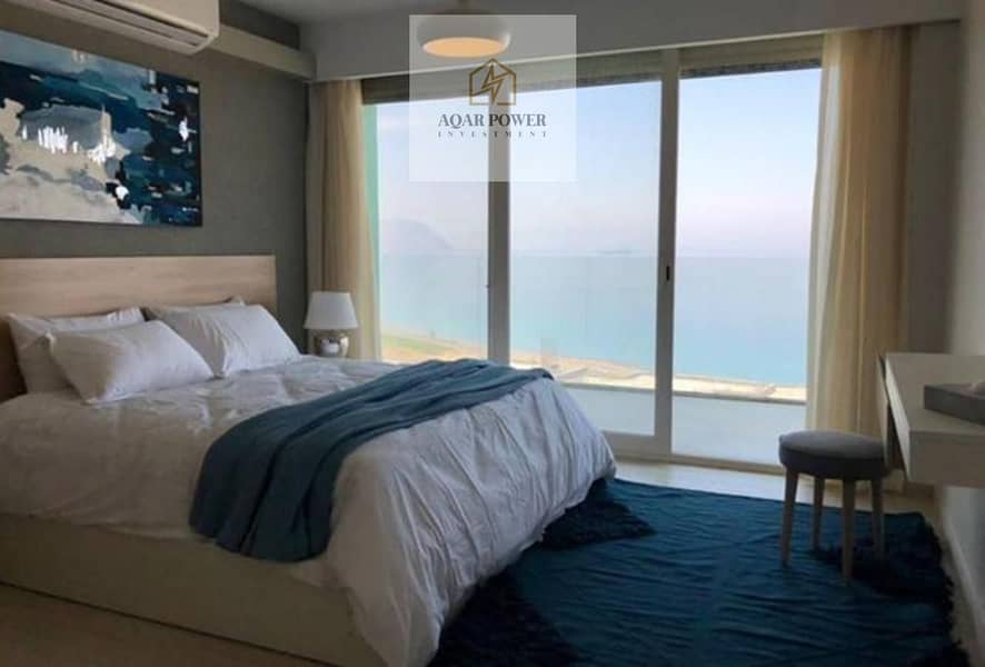 5 3372357-7c2cao. jpg