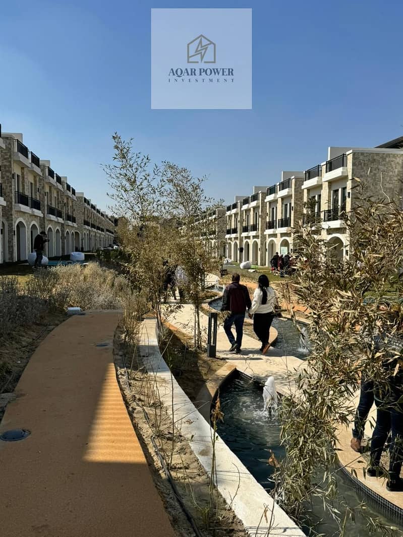 7 074f8cd0-5306-44f8-937b-4afa3ff4252f. jpg