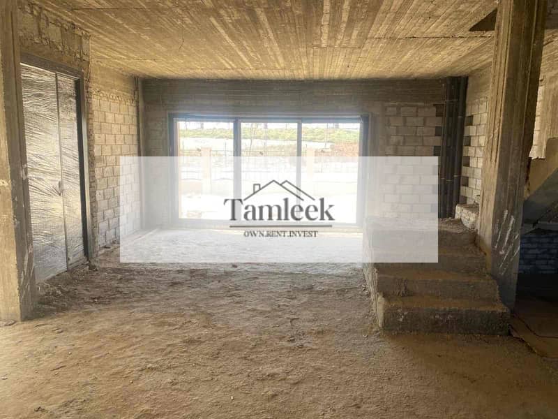 9 8c521f70-e145-4f2f-bddf-a417d3d9a228. jpg